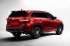 2017-Toyota-Highlander-rear-three-quarter.jpg