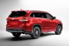 2017-Toyota-Highlander-rear-three-quarter.jpg